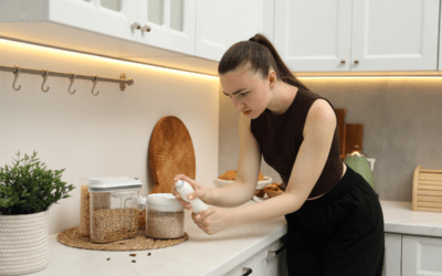 Pros and Cons of DIY Pest Control in Phoenix, Arizona